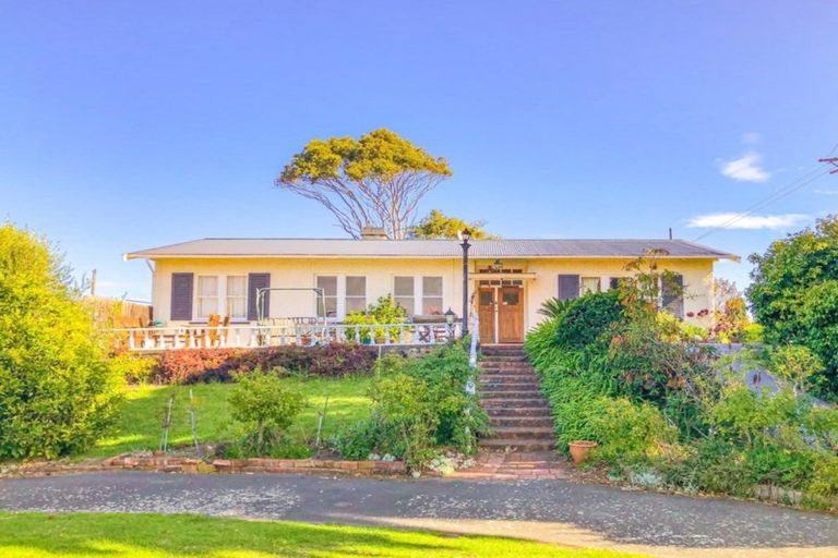 Photo of property in 115 Great North Road, Saint Johns Hill, Whanganui, 4501