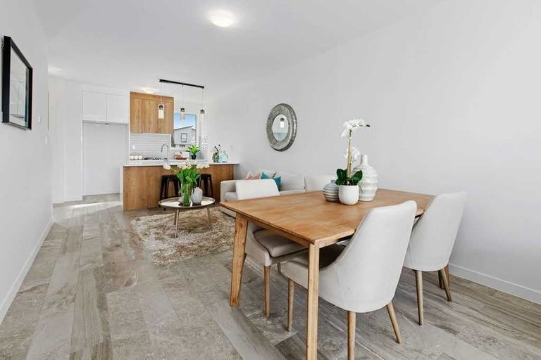 Photo of property in 6 Waihou Crescent, Albany Heights, Auckland, 0632