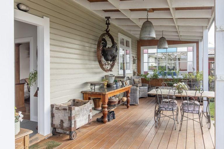 Photo of property in 43 Gordon Street, Dannevirke, 4930