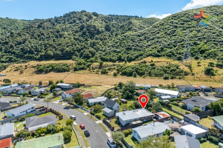 Photo of property in 69b Hartford Crescent, Totara Park, Upper Hutt, 5018