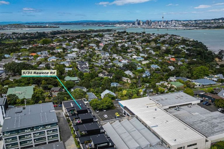 Photo of property in Sugar Lane Apartments, 5/31 Rawene Road, Birkenhead, Auckland, 0626