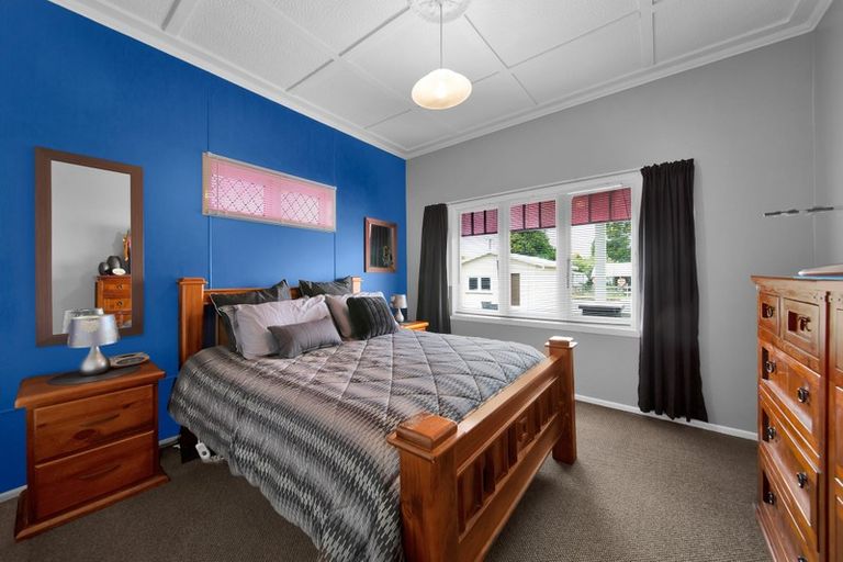 Photo of property in 17 Galt Street, Hawera, 4610