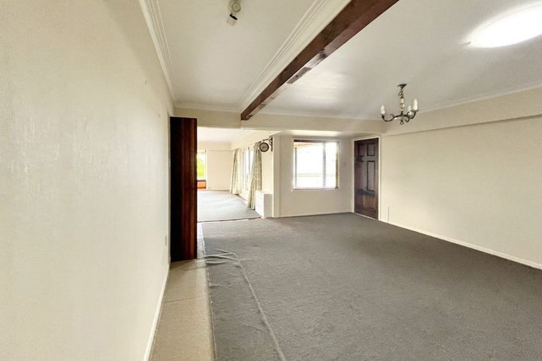 Photo of property in 64 Chesham Avenue, Waipahihi, Taupo, 3330