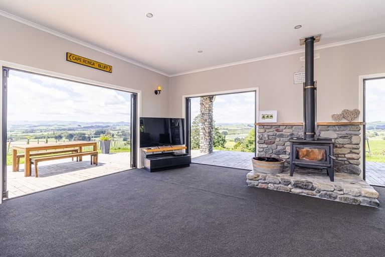 Photo of property in 165 Ridge Road, Pahiatua, 4983