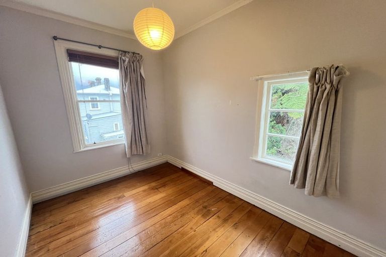 Photo of property in 127 Elizabeth Street, Mount Victoria, Wellington, 6011