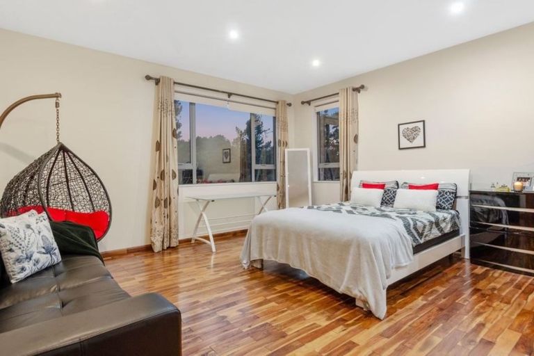 Photo of property in 16 Hobson Heights Road, Lucas Heights, Auckland, 0632