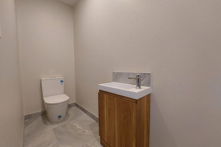 Photo of property in 6/10 Newington Road, Henderson, Auckland, 0612