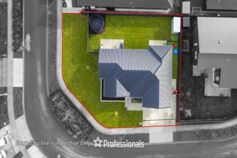 Photo of property in 12 Salisbury Crescent, Wallaceville, Upper Hutt, 5018