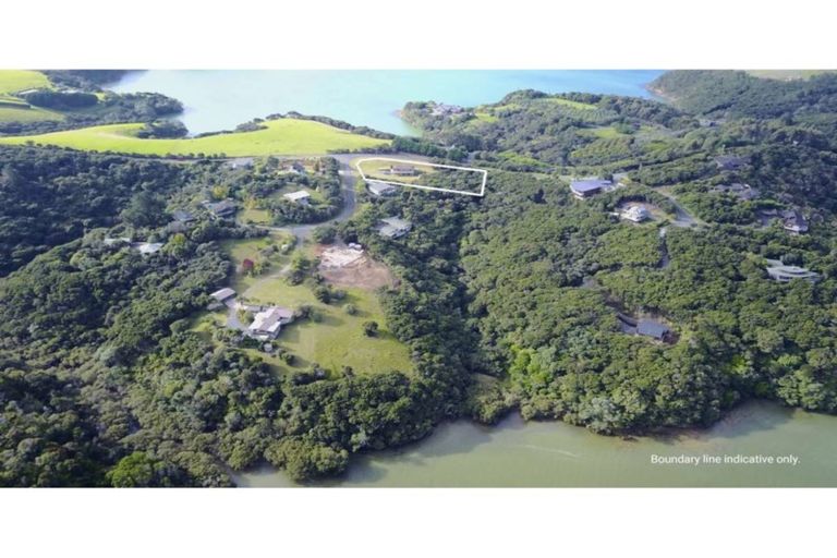 Photo of property in 1 Yacht Drive, Kerikeri, 0294
