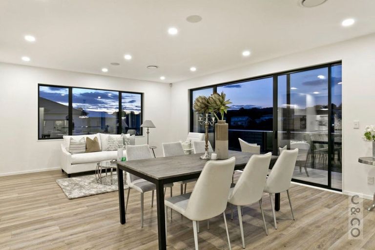 Photo of property in 21 Princes Street, Riverhead, 0820