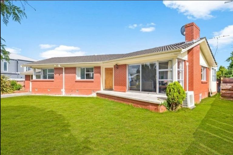 Photo of property in 31 Southsea Crescent, Silverdale, Hamilton, 3216