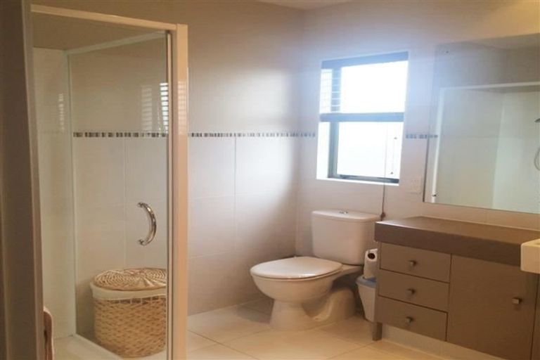 Photo of property in 116a Jeffs Road, Flat Bush, Auckland, 2016