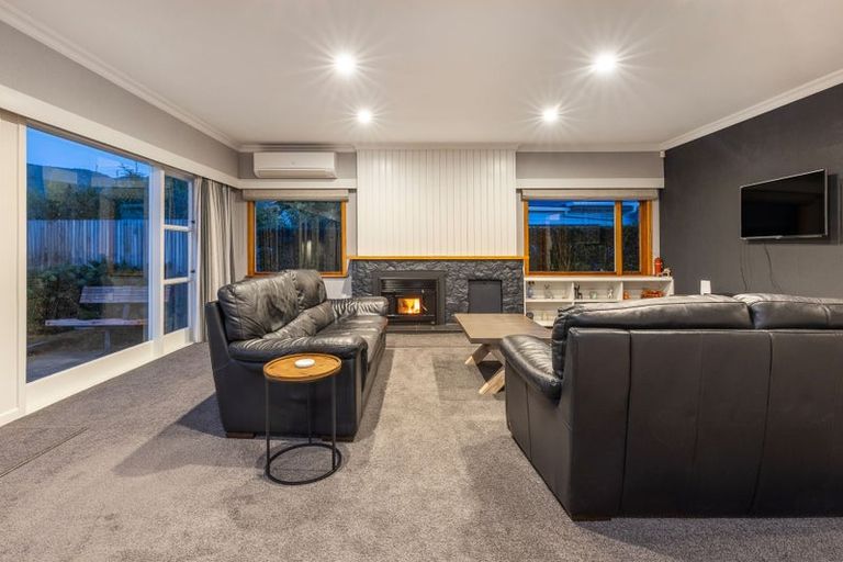 Photo of property in 397 Te Moana Road, Waikanae, 5036