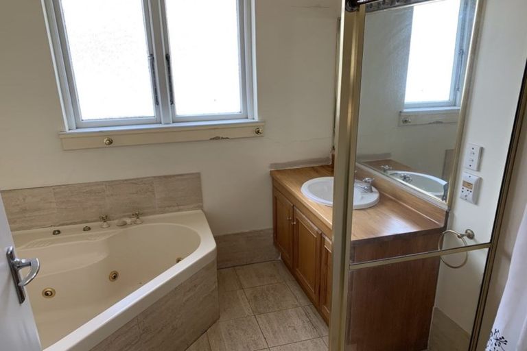 Photo of property in 196 Fendalton Road, Fendalton, Christchurch, 8052