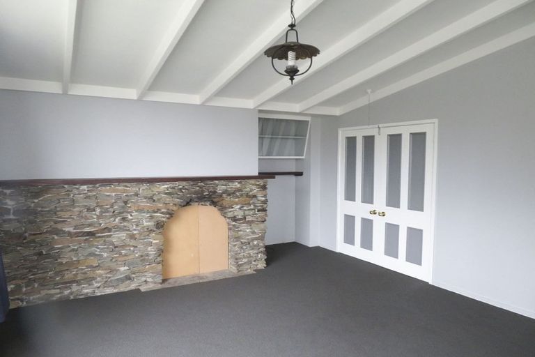 Photo of property in 18 Mary Street, Gore, 9710