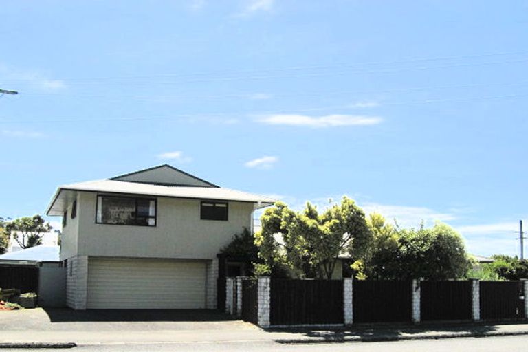 Photo of property in 22 Menzies Street, Sumner, Christchurch, 8081
