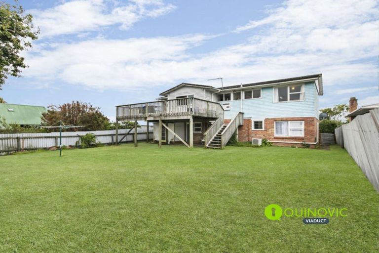 Photo of property in 30 Dakota Avenue, Beach Haven, Auckland, 0626