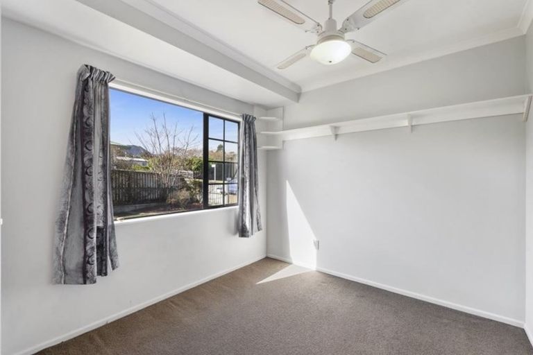 Photo of property in 32 Tawa Street, Hilltop, Taupo, 3330