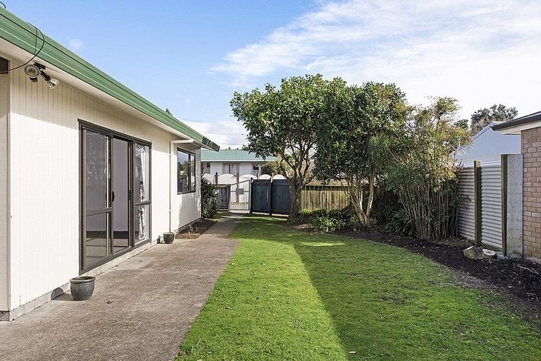 Photo of property in 59a Queen Road, Bellevue, Tauranga, 3110