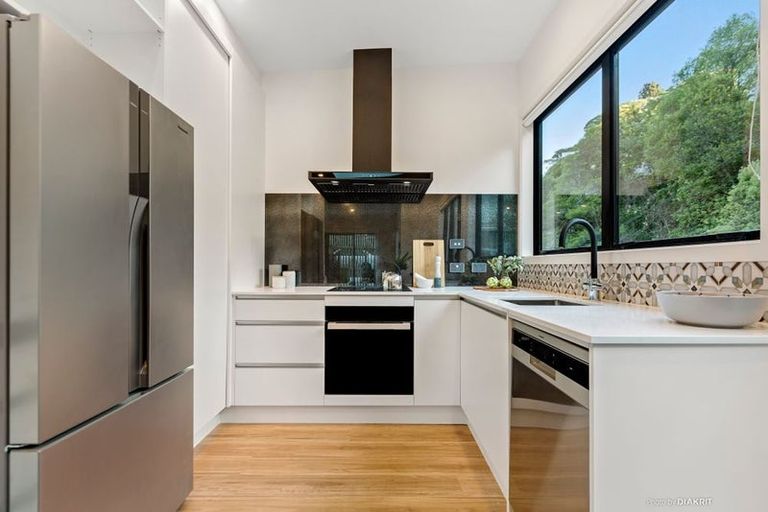 Photo of property in 10b Crieff Street, Northland, Wellington, 6012