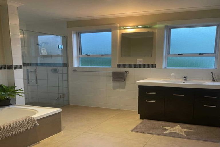 Photo of property in 22 Takiroa Street, Urenui, 4375