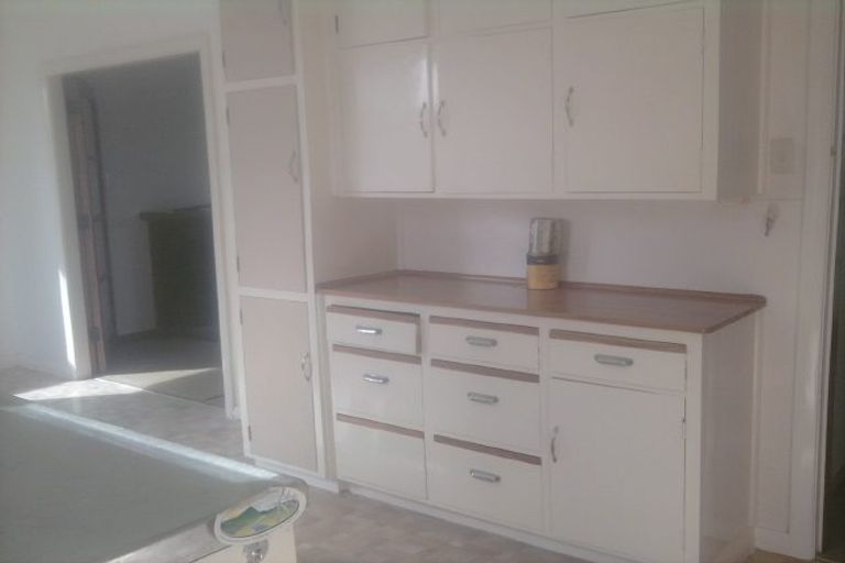 Photo of property in 3 Stirling Crescent, Hokowhitu, Palmerston North, 4410