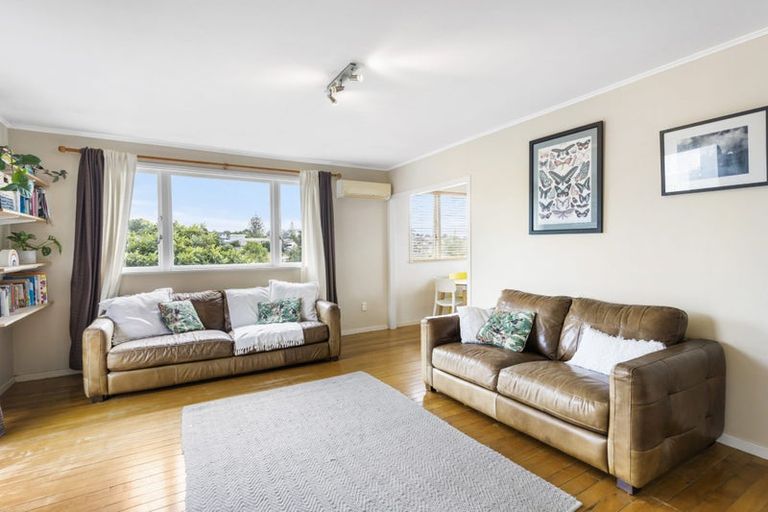 Photo of property in 1/46 Sycamore Drive, Sunnynook, Auckland, 0620