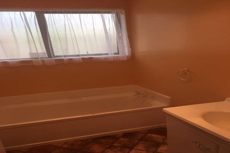 Photo of property in 26 Blomfield Street, Pukehangi, Rotorua, 3015