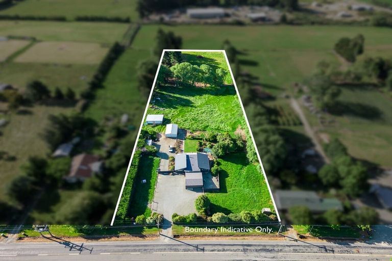 Photo of property in 84 Timaru Road, Waimate, 7924