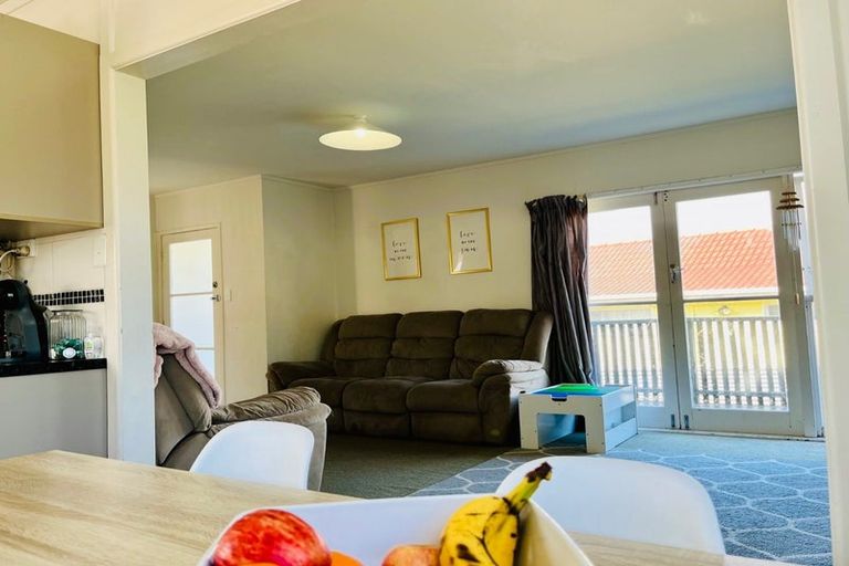 Photo of property in 24 Frangipani Avenue, Manurewa, Auckland, 2102