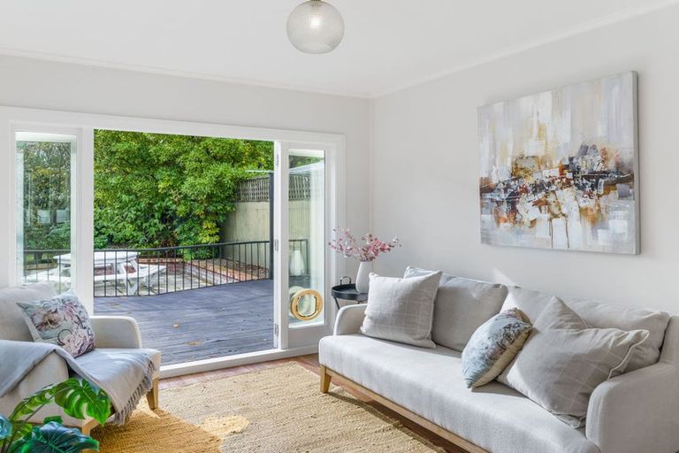 Photo of property in 43 Opawa Road, Waltham, Christchurch, 8023