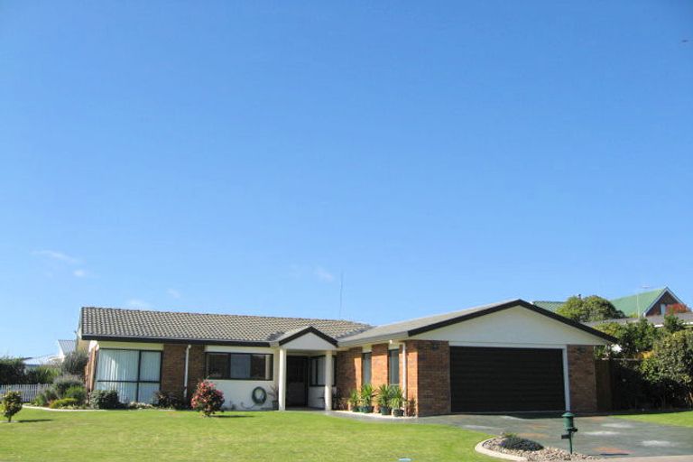 Photo of property in 1 The Glebe, Coastlands, Whakatane, 3120