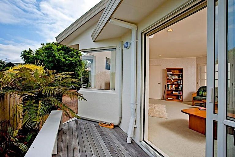 Photo of property in 67 Balmain Road, Birkenhead, Auckland, 0626