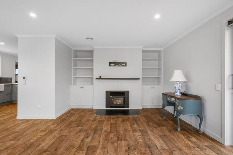 Photo of property in 12 Rimu Street, Levin, 5510