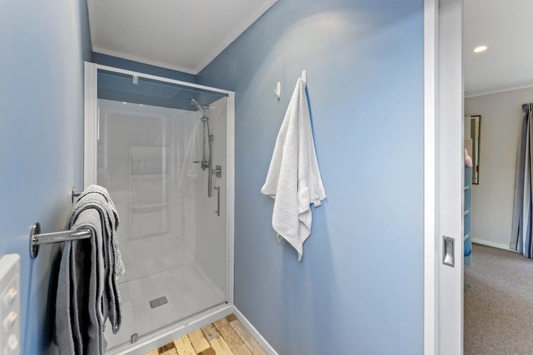 Photo of property in 7 James Street, Waikawa Beach, Manakau, 5573