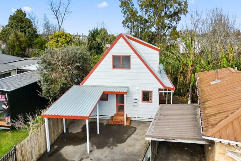 Photo of property in 137 Seddon Road, Frankton, Hamilton, 3204