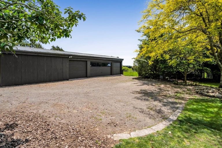 Photo of property in 300 Awai Road, Tarurutangi, New Plymouth, 4372