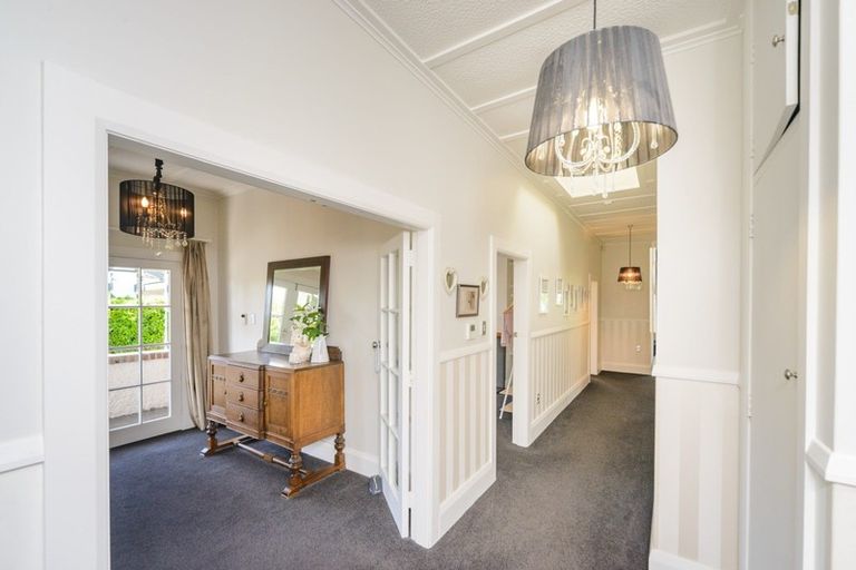 Photo of property in 20 Knowles Street, Terrace End, Palmerston North, 4410