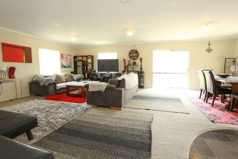 Photo of property in 1 Brian Curle Close, Huntly, 3700