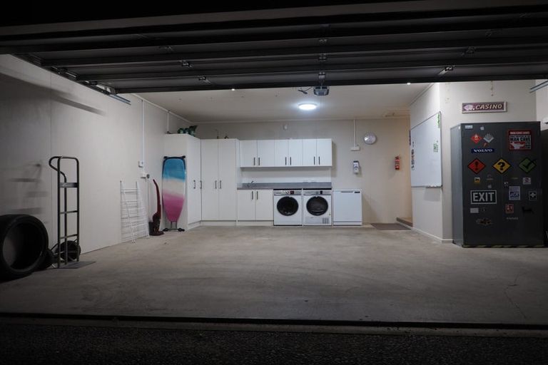 Photo of property in 8 Amner Place, Bluff Hill, Napier, 4110