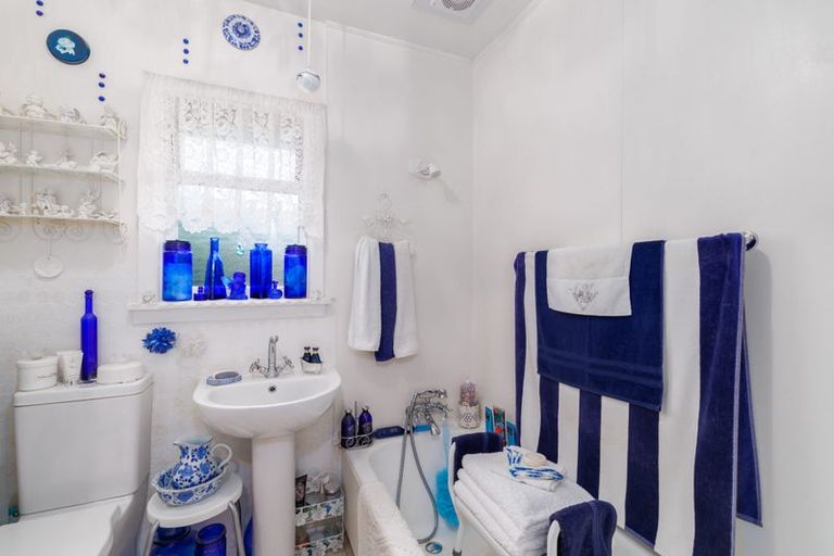 Photo of property in 135a Totara Street, Riccarton, Christchurch, 8041