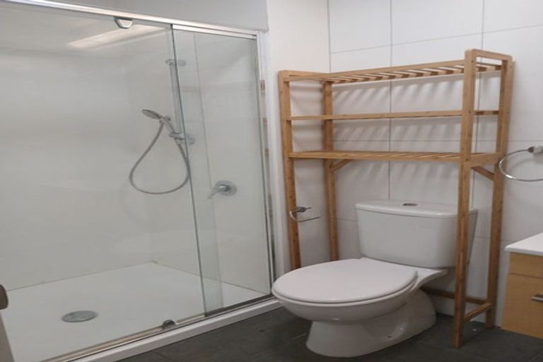 Photo of property in Twin Towers, 411/17 Putney Way, Manukau, Auckland, 2104