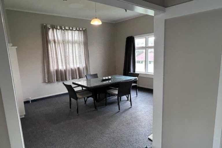 Photo of property in 21 Ongo Road, Hunterville, 4730