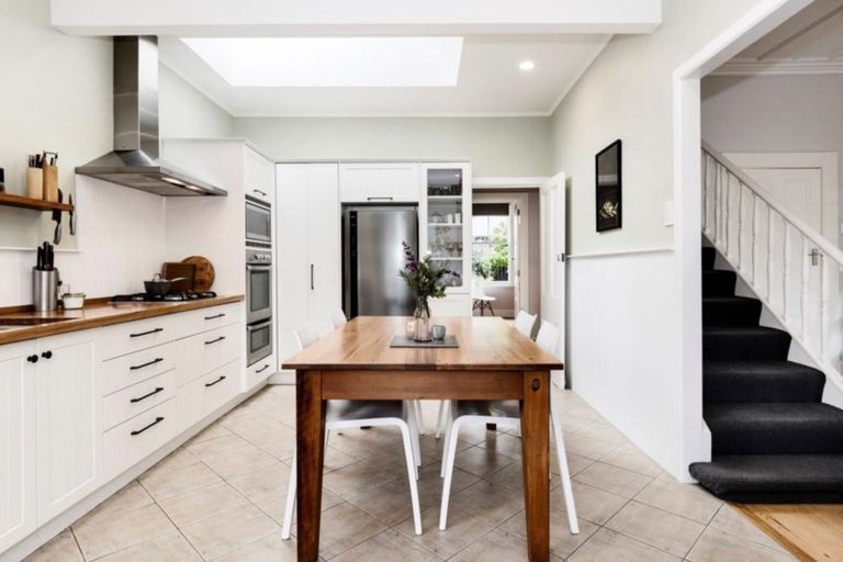 Photo of property in 5 Kiwi Crescent, Tauranga South, Tauranga, 3112