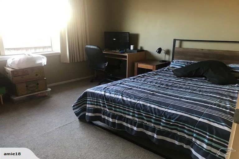 Photo of property in 41 Factory Road, Belfast, Christchurch, 8051