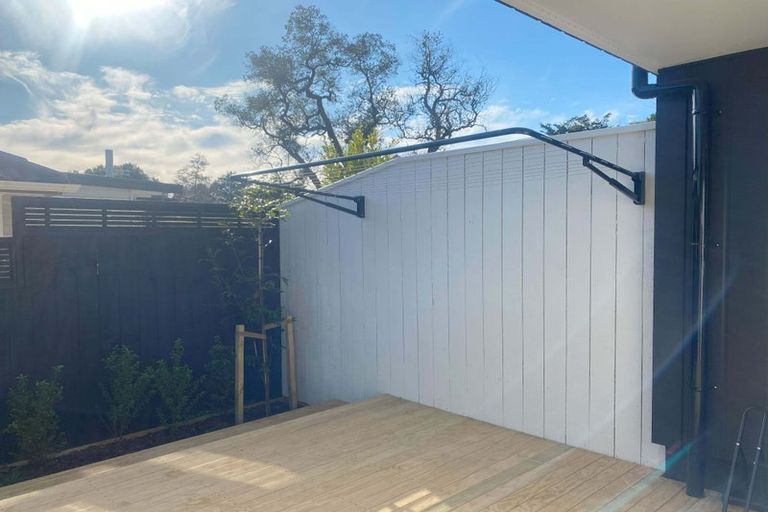 Photo of property in 4/5 Preston Avenue, Henderson, Auckland, 0610