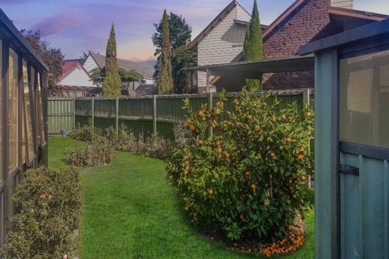 Photo of property in 10b Sharivari Place, Conifer Grove, Takanini, 2112