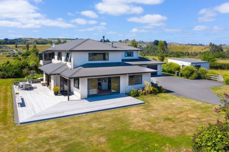 Photo of property in 91 Kaipikari Road, Urenui, 4375