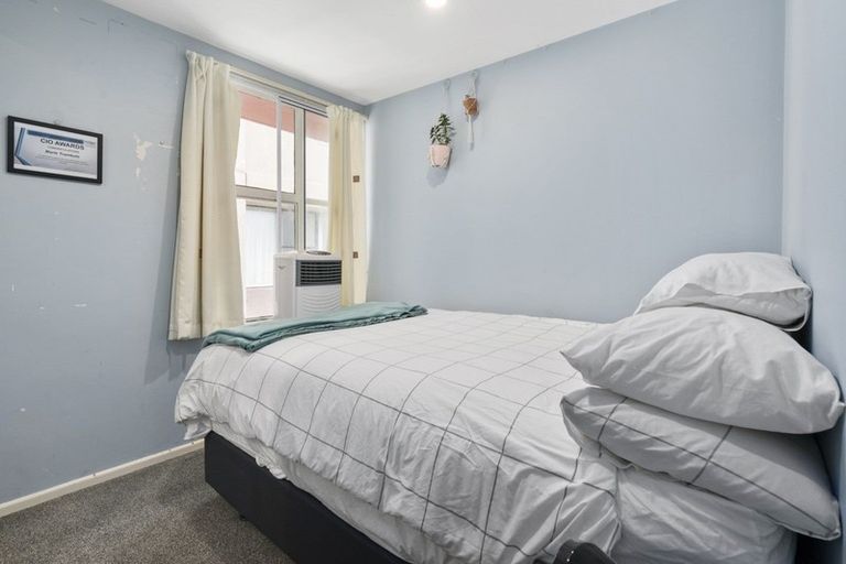 Photo of property in Terrace Garden Apartments, 12a/120 The Terrace, Wellington Central, Wellington, 6011