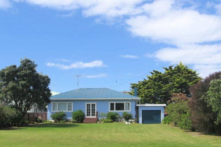 Photo of property in 27 Dillon Street, Waihi Beach, 3611